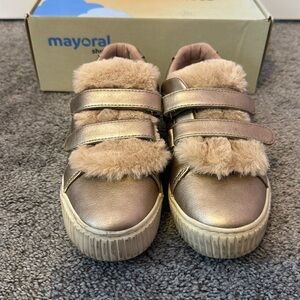 Mayoral gold size 13.5 girls shoes